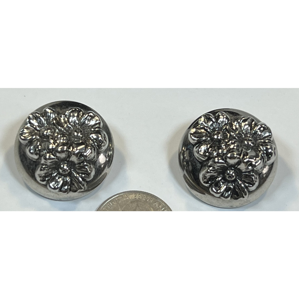 Vintage Style Silver Tone Raised Flowers Button Costume Clip On Earrings